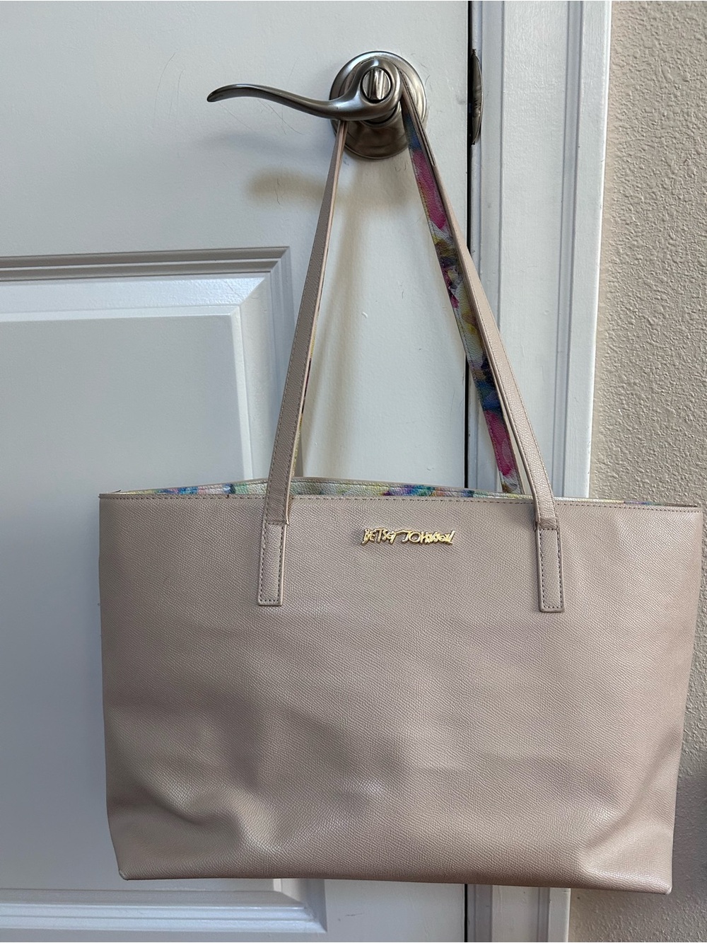 Betsey Johnson Tote Purse Bag Shoulder Lg Cream Beige Sand Solid Floral Trim Dmg